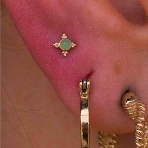 BVLA Mini Kandy Yellow Gold YG with Chrysoprase- push post- gently used